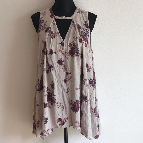 Free People Tops - Free People Floral Keyhole Tunic - Medium